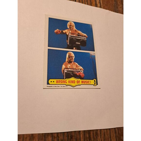 Vintage 1985 WWF Hulk Hogan Wrestling Trading Card #16 Topps WWE Championship - Picture 1 of 3